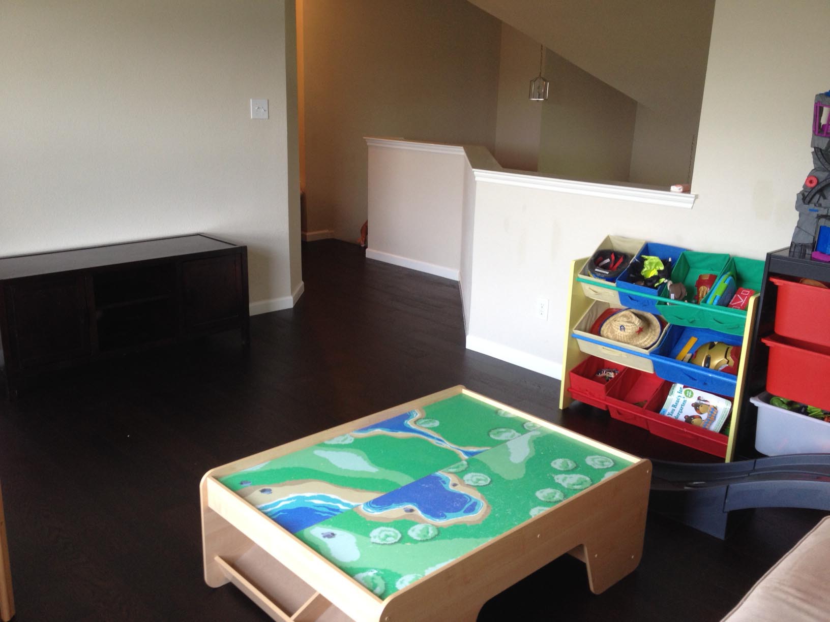 13upstairs playroom 2.jpg