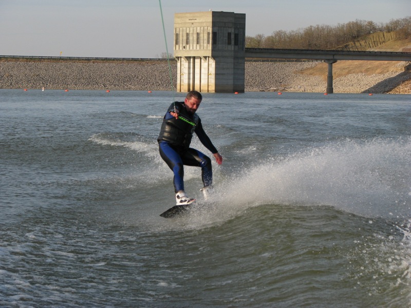 Andy cutting out_heelside_top of wake.JPG