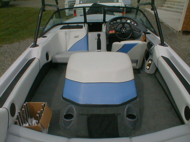 boatinterior.jpg