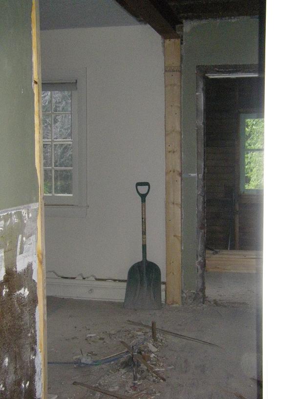 Day 3 kitchen and dining room from entrance.JPG