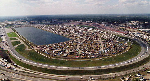 daytona track.jpg