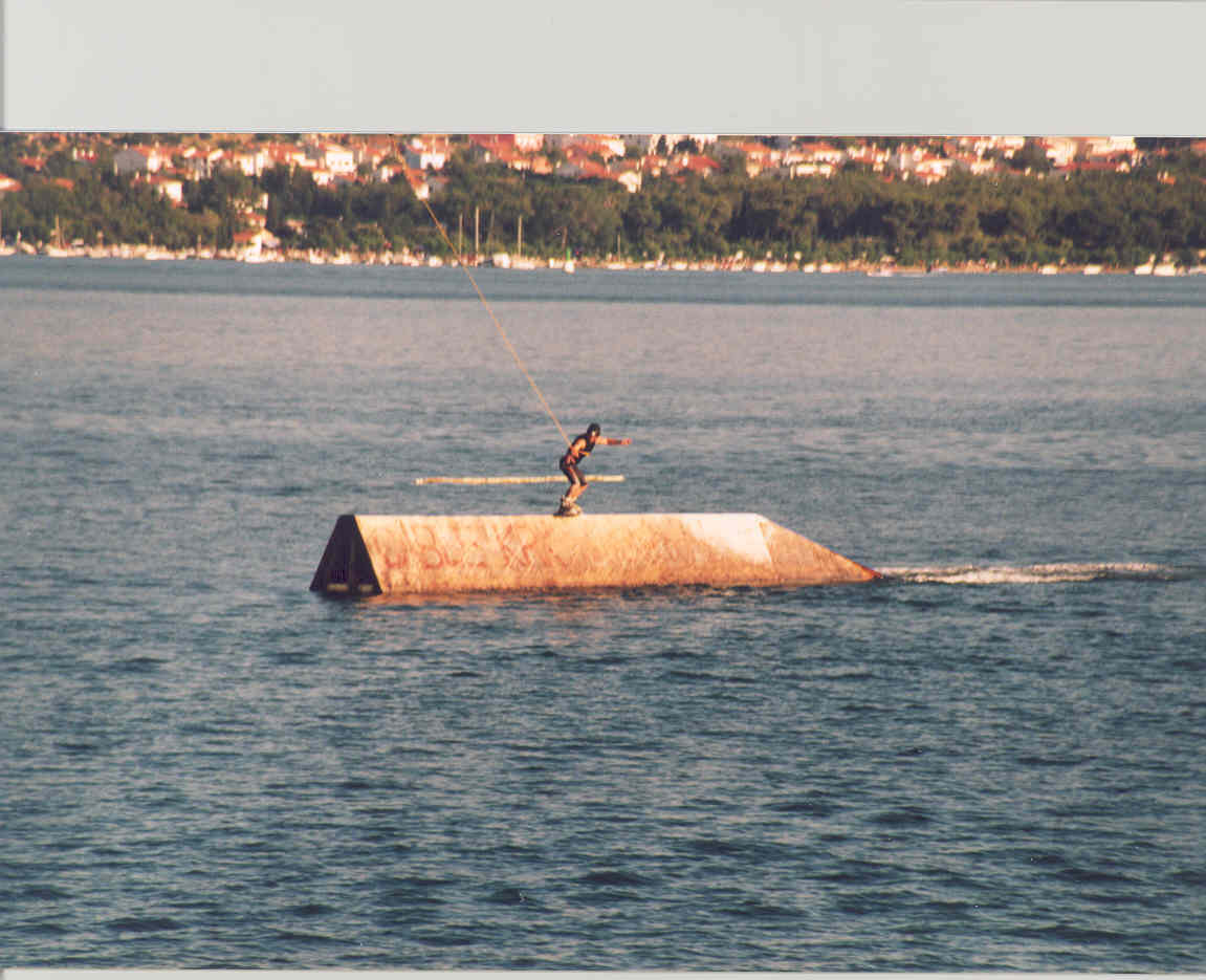 frontside boardslide.jpg