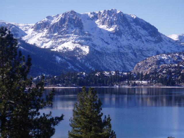 june lake.JPG