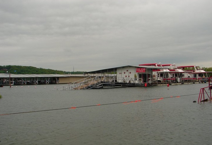 Kimberling Marina.jpg