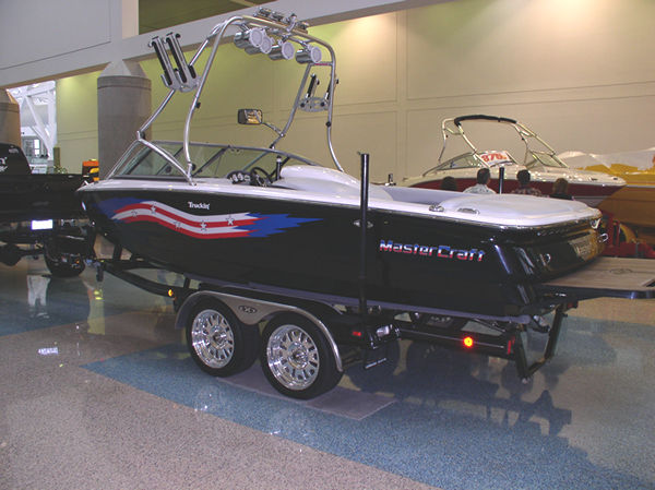 laboatshow03 - 01.jpg