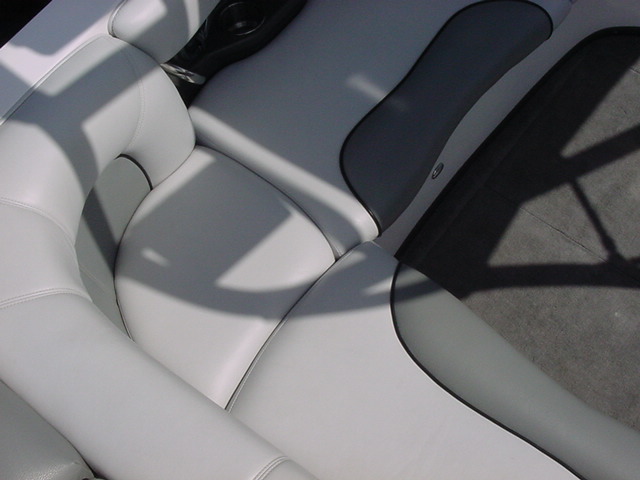 Launch 21V - int6.jpg