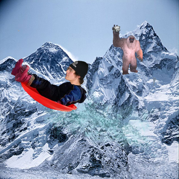 sleding-on-everst.jpg