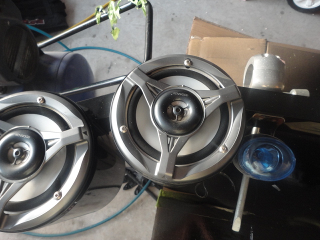speaker cans 005.jpg