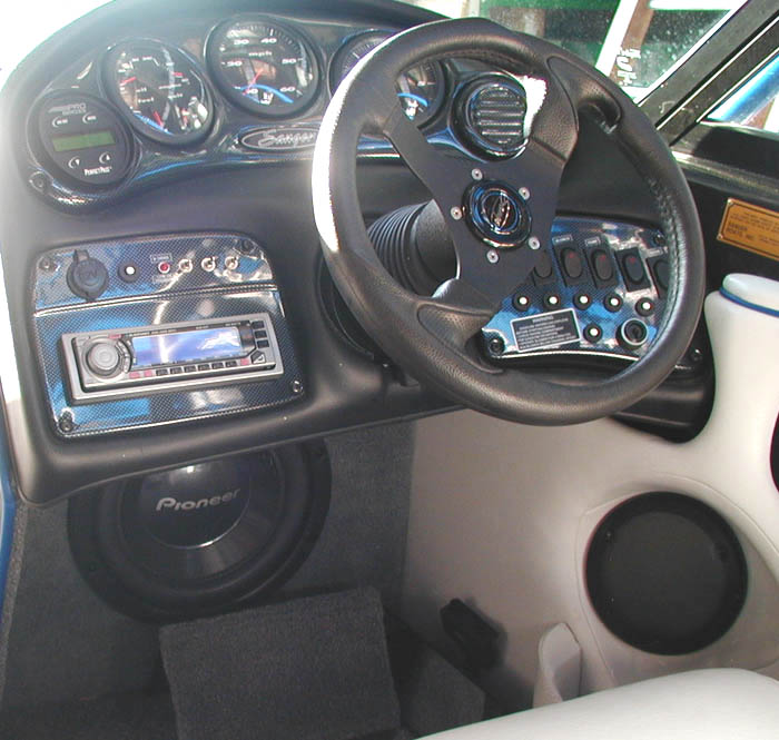 Stereo The Dash.JPG