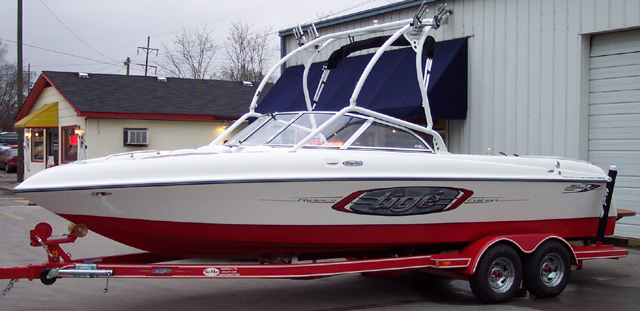 Tige'0424vWhiteExterior.jpg
