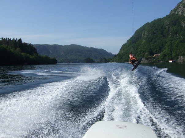 wakeboard1.jpg
